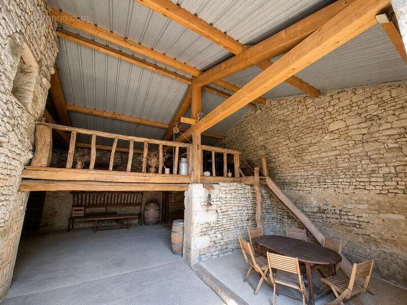 Maison à BORDS