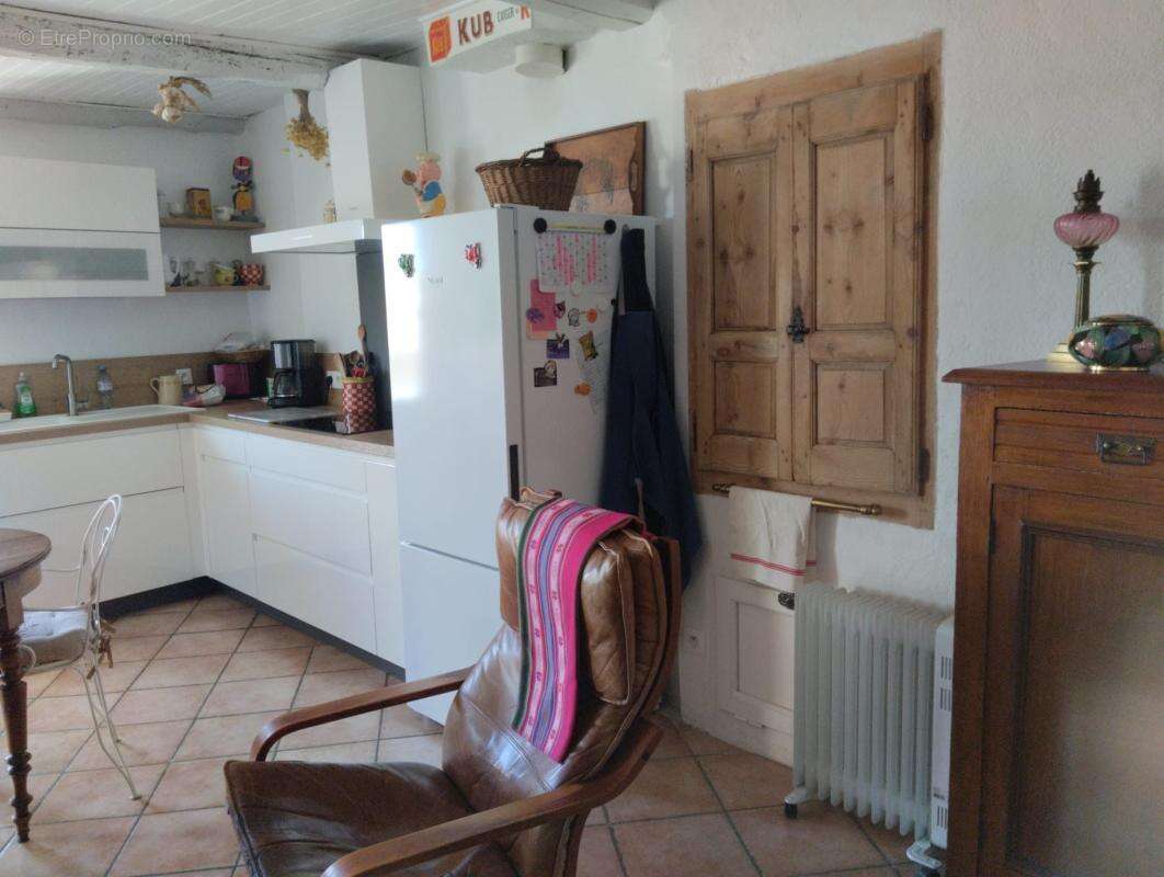 Maison à GREOUX-LES-BAINS