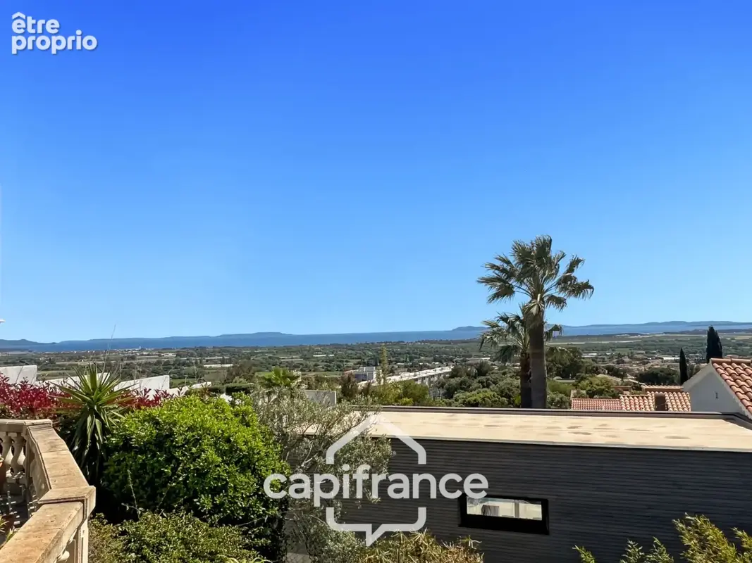 Maison à vendre 8 pièces HYERES (83)- Vue mer panoramique Exceptionnel - Double garage - Ascenseur - photo 9
