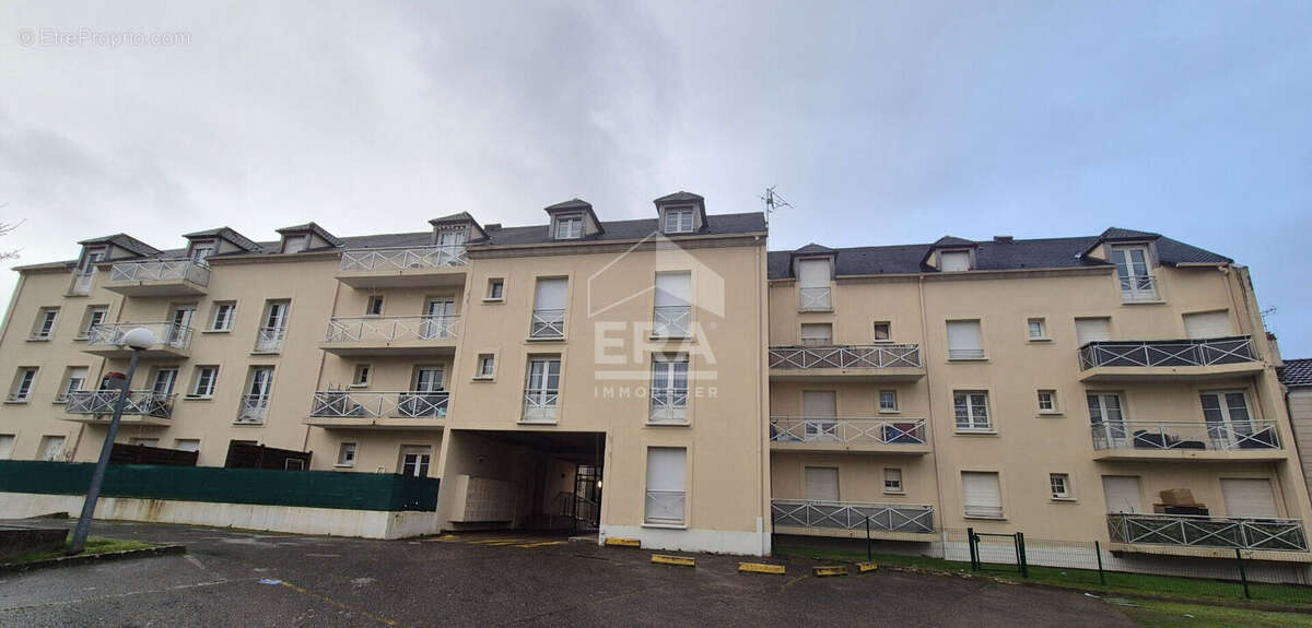 Appartement à BRIE-COMTE-ROBERT