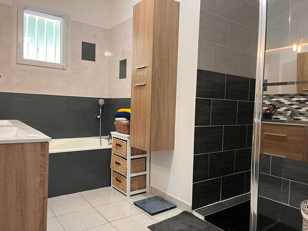 Maison à SAINT-GERVAIS