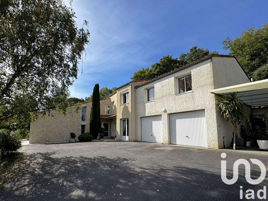 Photo 3 - Maison à FONTENAY-LE-COMTE