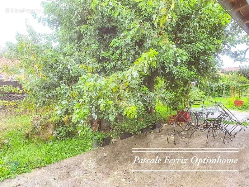 BEAUCHALOT 31360 - Charmante Maison Plain-pied T5 - 104m² - 4 Chambres sur terrain de 888m² - photo 19