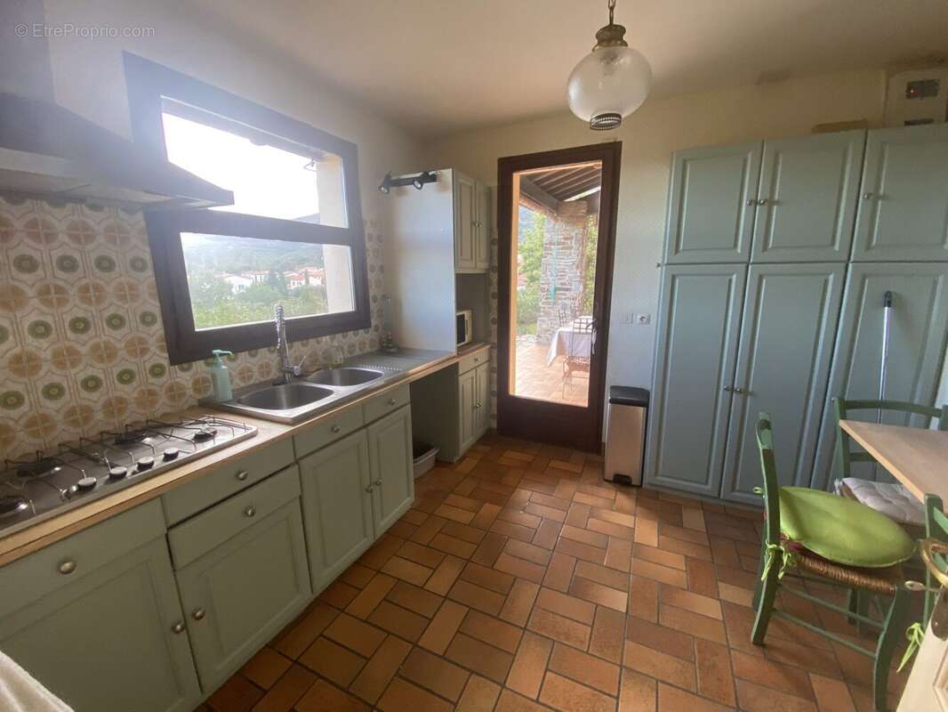 Maison à MONTESQUIEU-DES-ALBERES