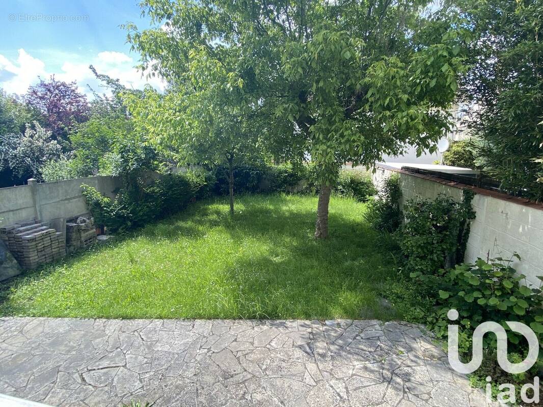 Photo 1 - Maison à VILLEMOMBLE