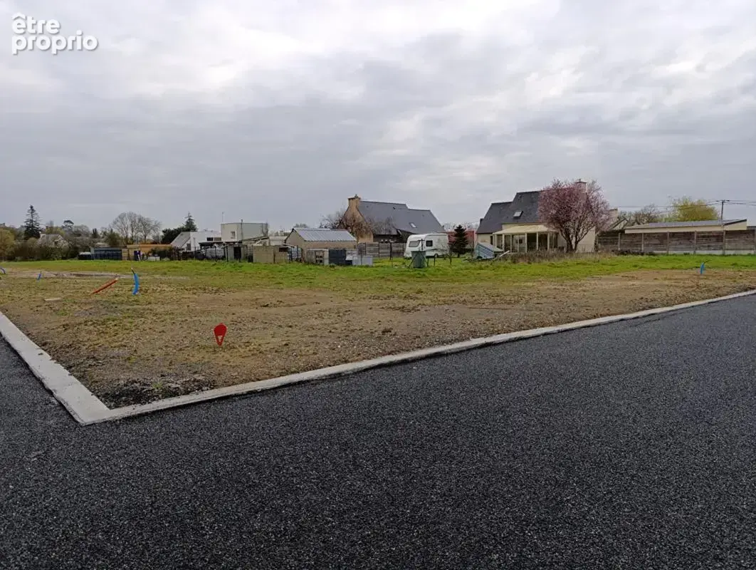Terrain à LAMBALLE