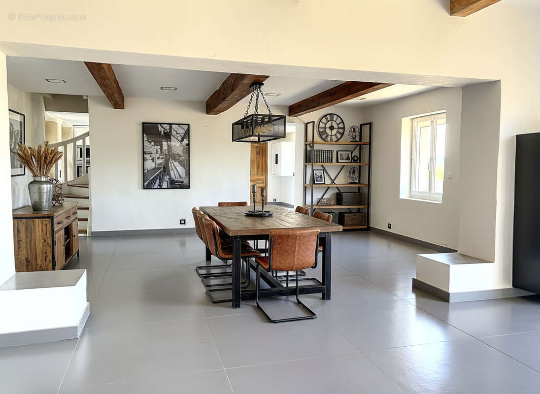 Maison à OYTIER-SAINT-OBLAS