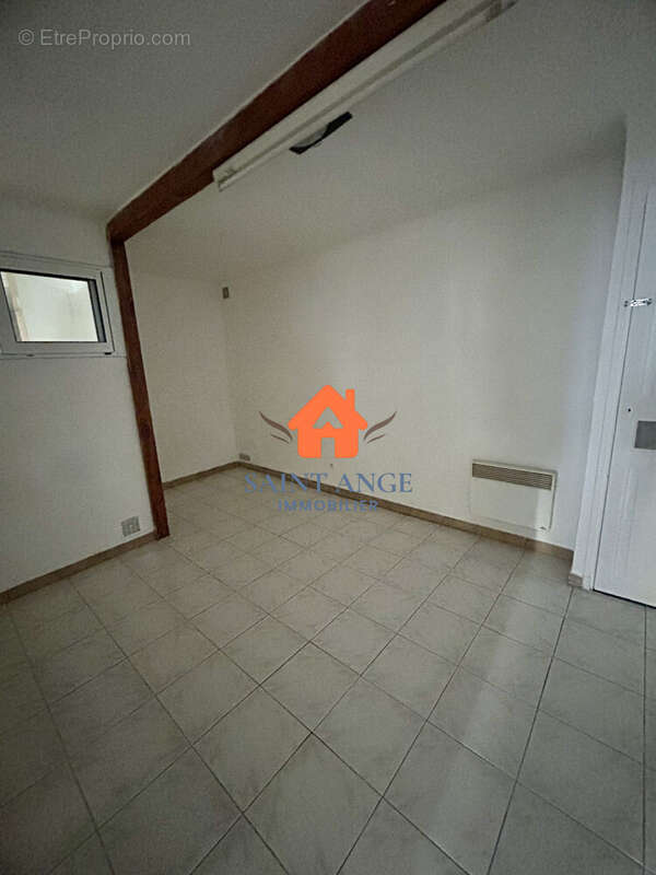 Appartement à LA CRAU