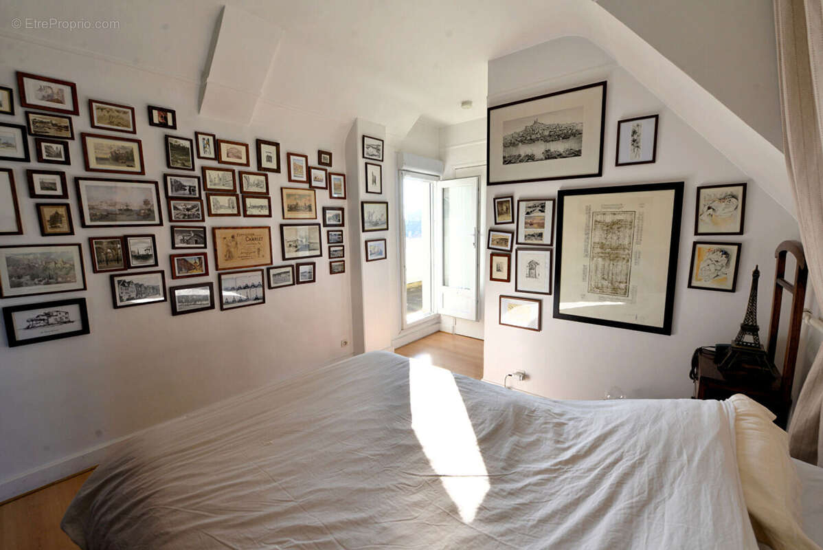 Appartement à PARIS-9E