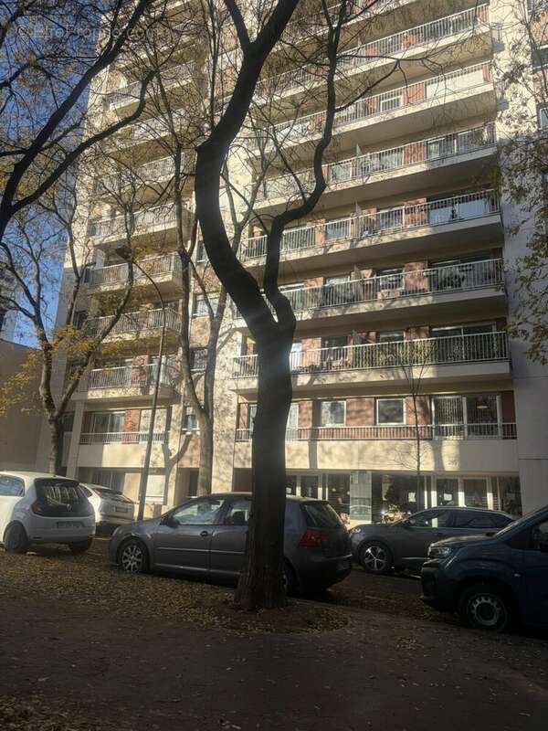 599953867_10163493365824265_6143078133214366307_n - Appartement à PARIS-19E