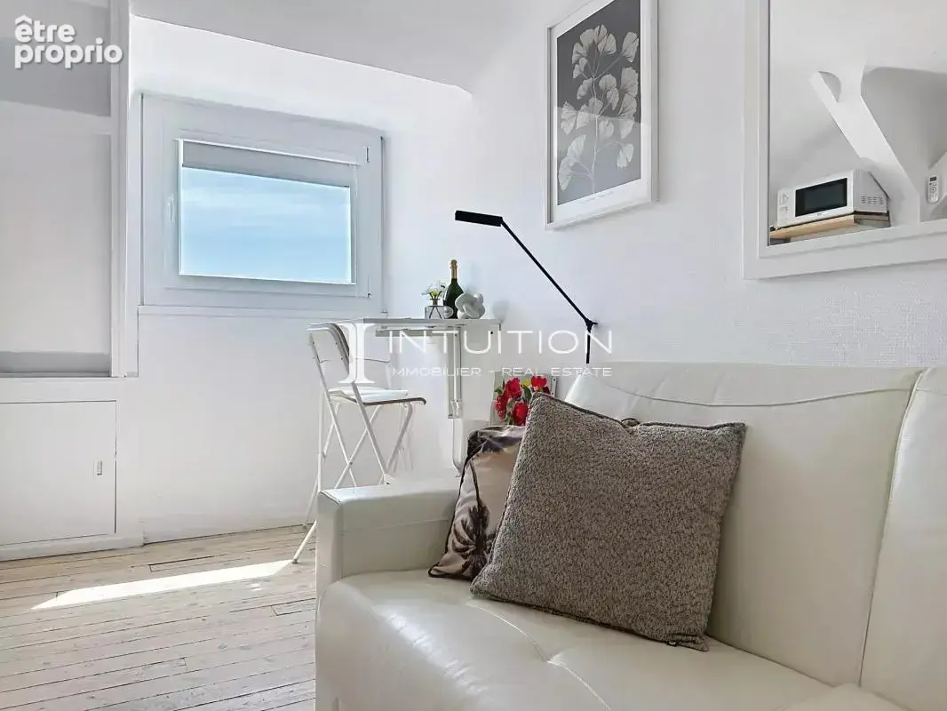 Cannes - Banane : studio meublé au dernier étage d'un immeuble art déco - photo 12