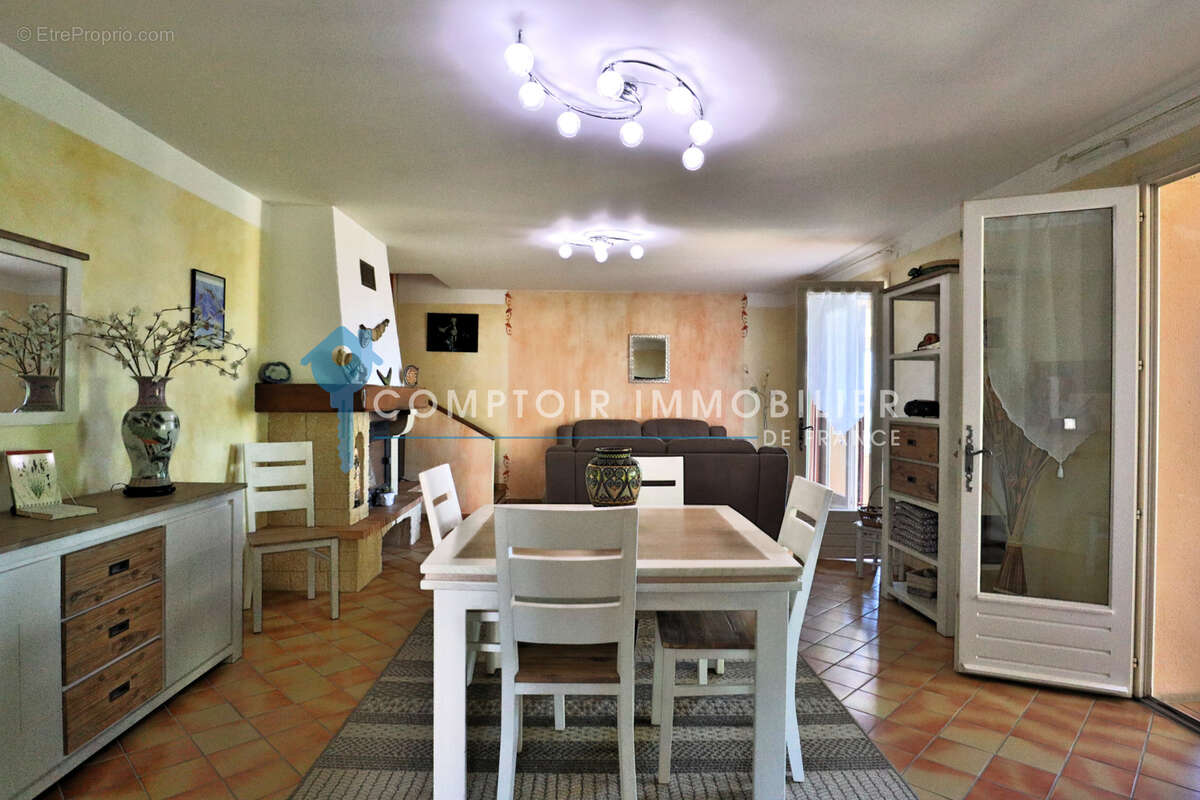 Maison à SAINT-SATURNIN-LES-APT