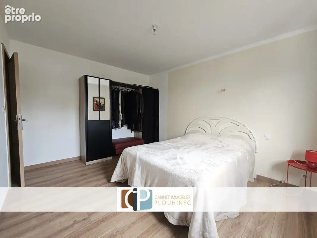 Maison à Flacé: plain-pied rénové avec 3 chambres et jardin. - photo 12