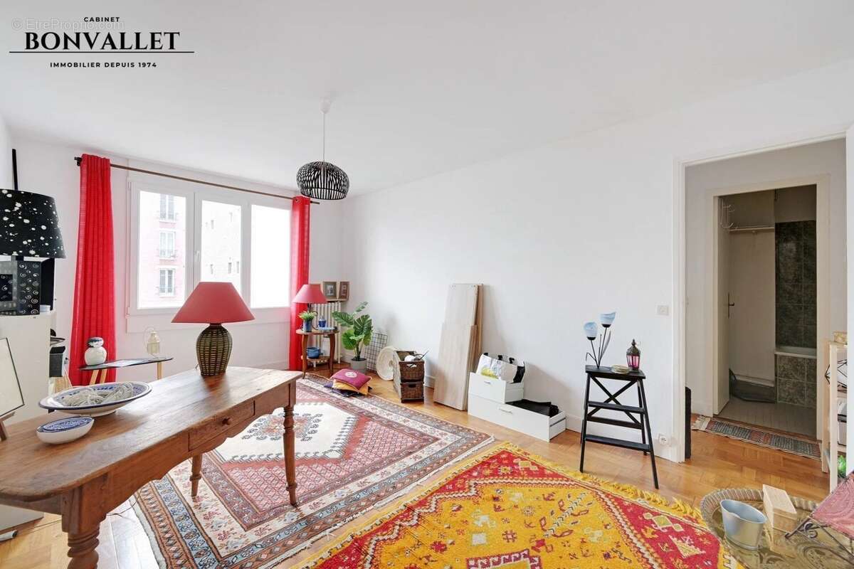 Appartement à PARIS-15E