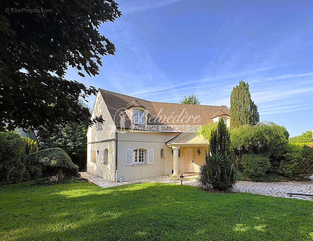 Maison à SAINT-PRIX