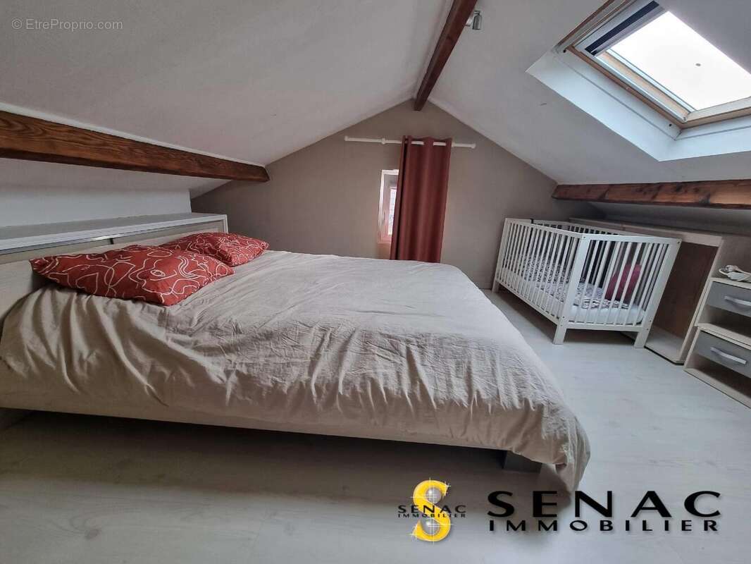 Appartement à BEAUCHAMP