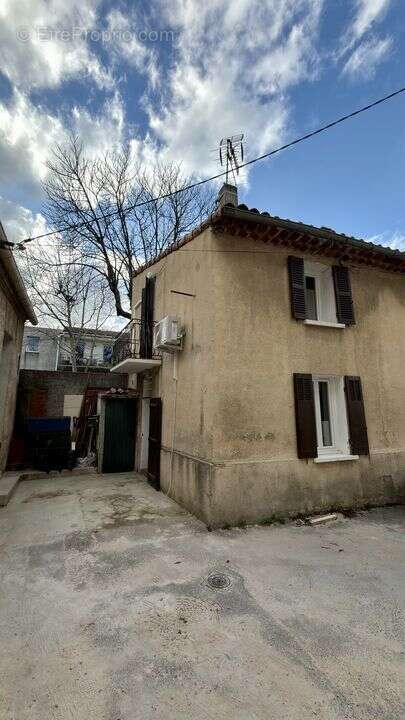 maison de ville - la penne sur huveaune - proche commodité - Maison à LA PENNE-SUR-HUVEAUNE