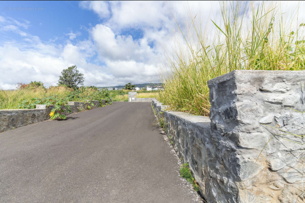 Terrain à SAINTE-MARIE