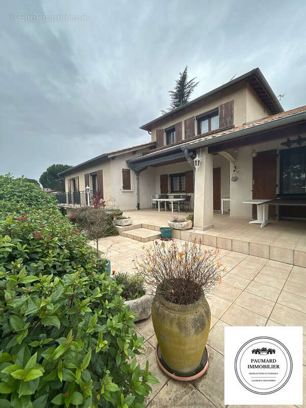 Maison à GRANGES-LES-BEAUMONT