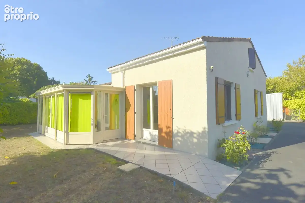 Maison 109 m² à Semussac  - photo 2