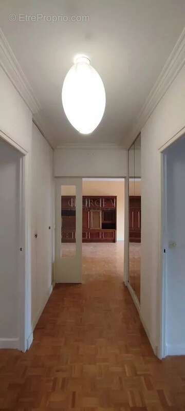 Appartement à BOURG-LA-REINE