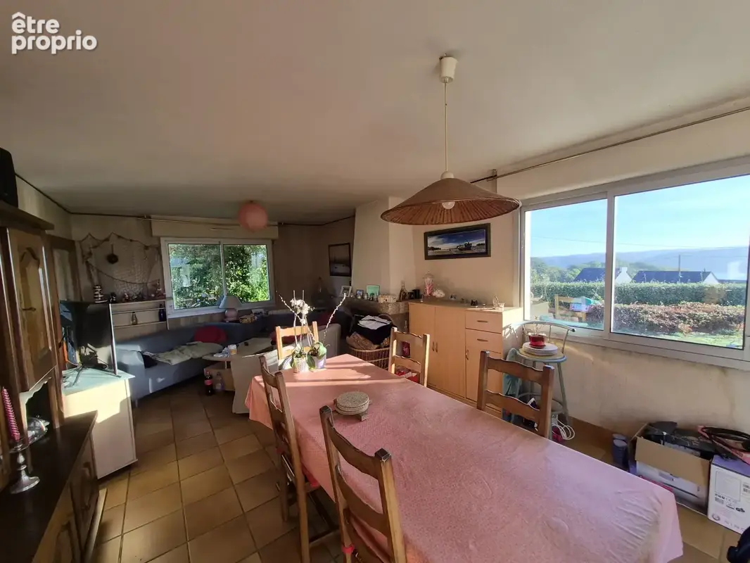 Maison familiale avec grand terrain et vue dégagée - photo 4