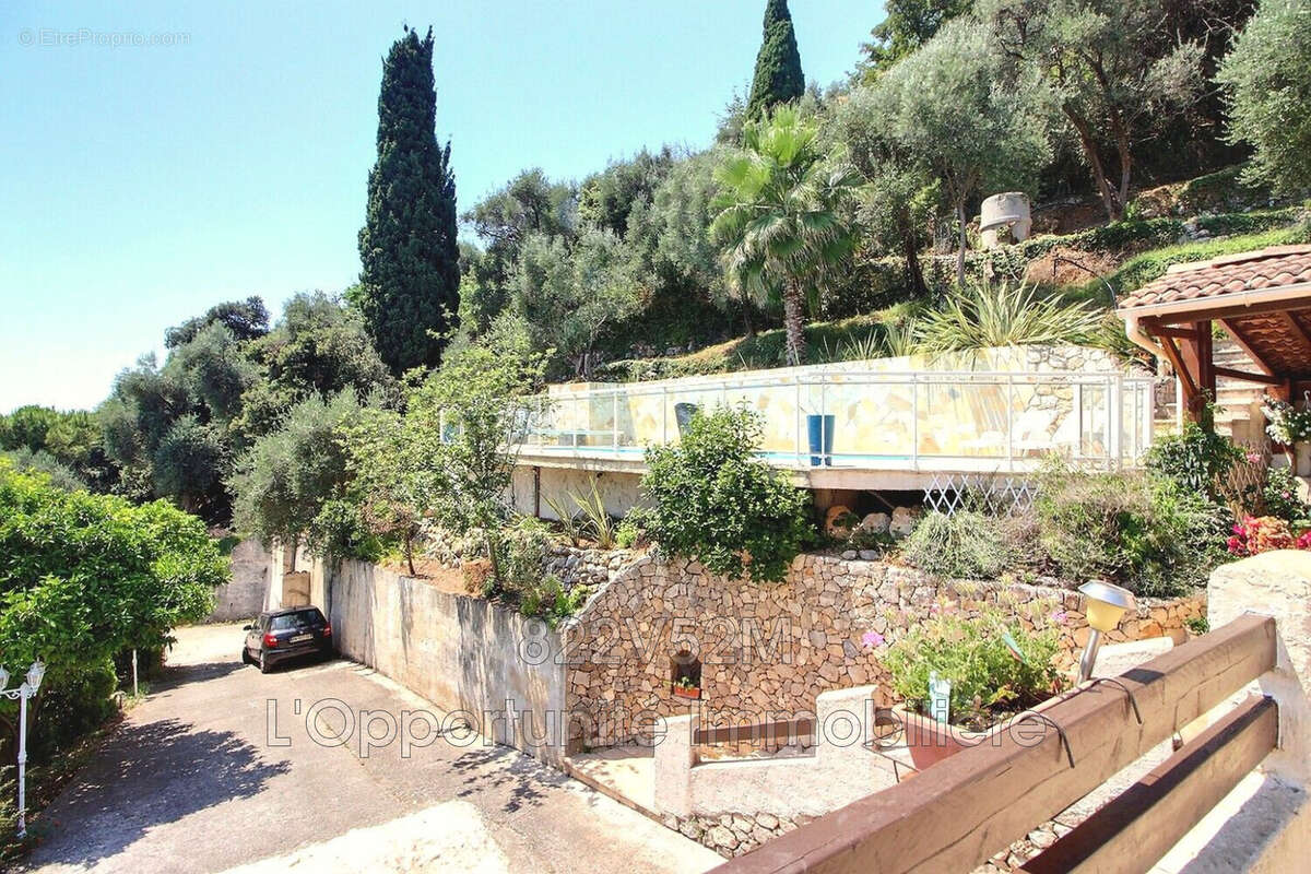 Maison à SAINTE-AGNES