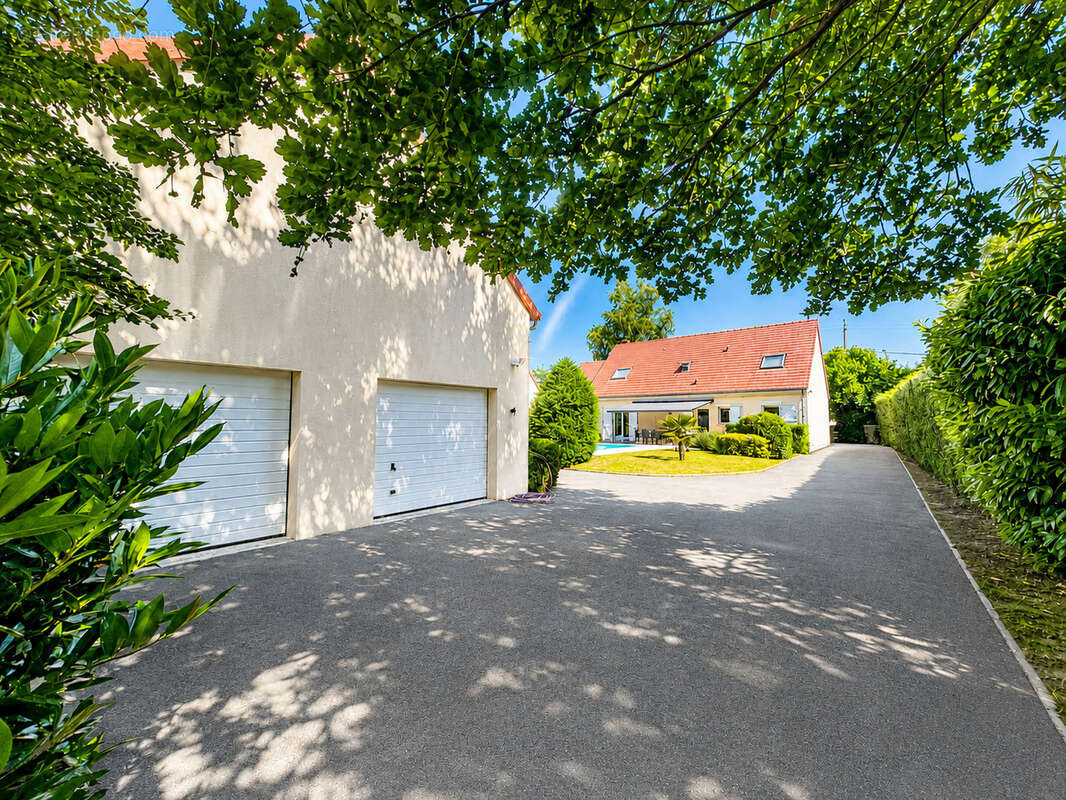 Maison 150 m² à Vasselay  - photo 8