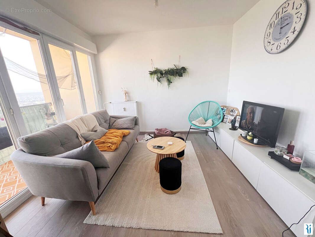 Appartement à CANTELEU