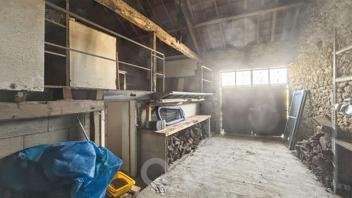 Maison à SAINT-SULPICE-LAURIERE