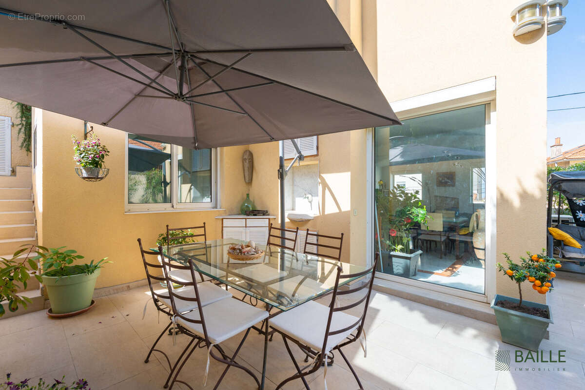 Maison à MARSEILLE-7E