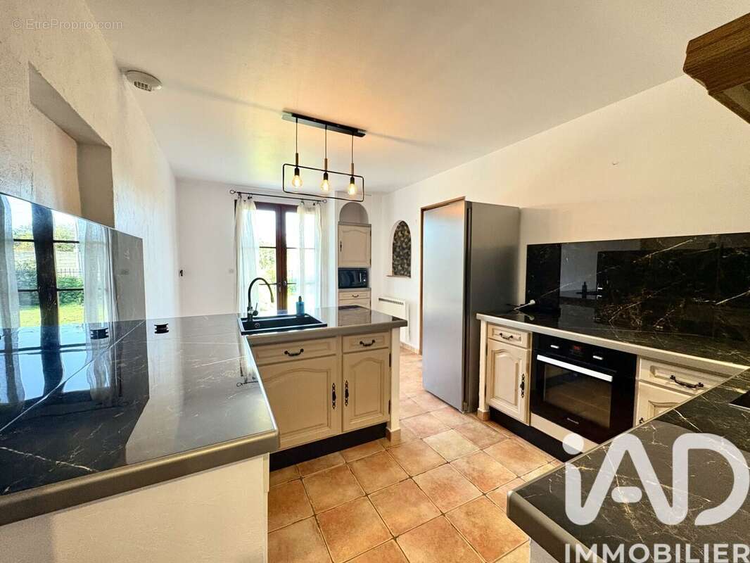 Photo 5 - Maison à LES METAIRIES