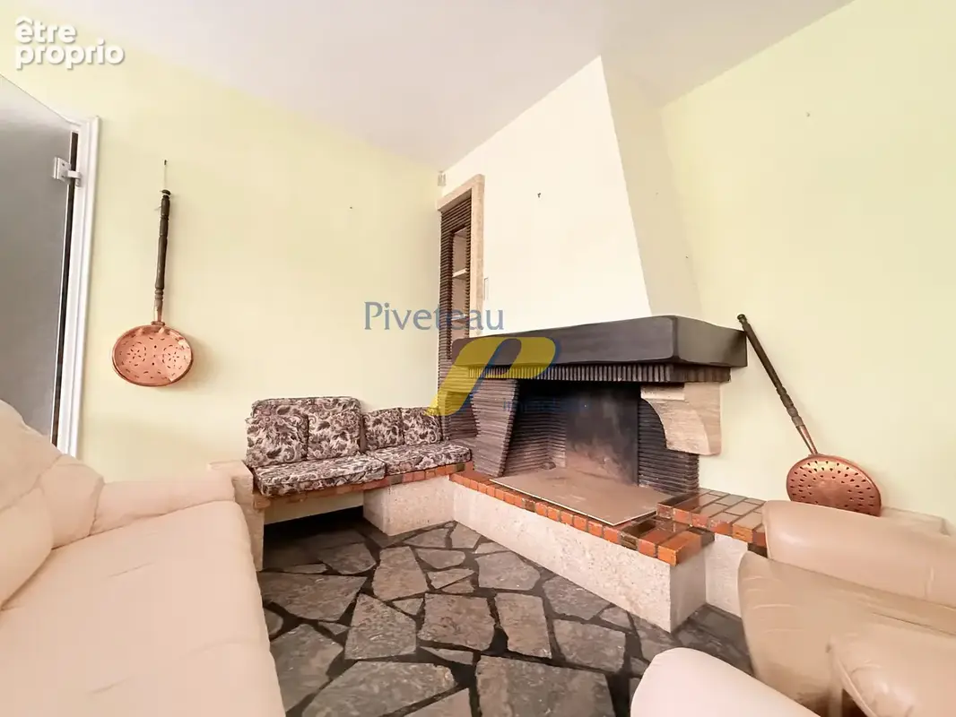 Maison 8 pièces 194 m² à vendre à Basse-Goulaine (44115) - photo 4