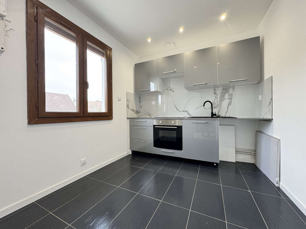 Maison à IVRY-LA-BATAILLE