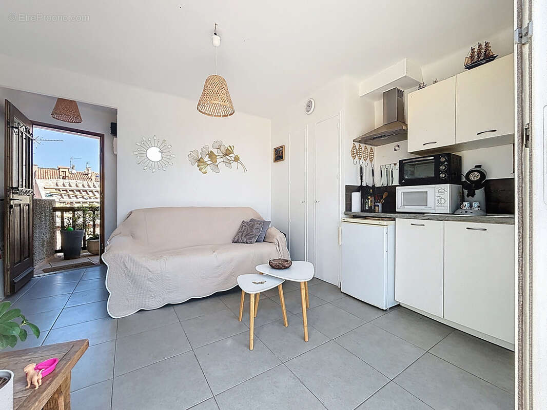 Appartement à SAUSSET-LES-PINS