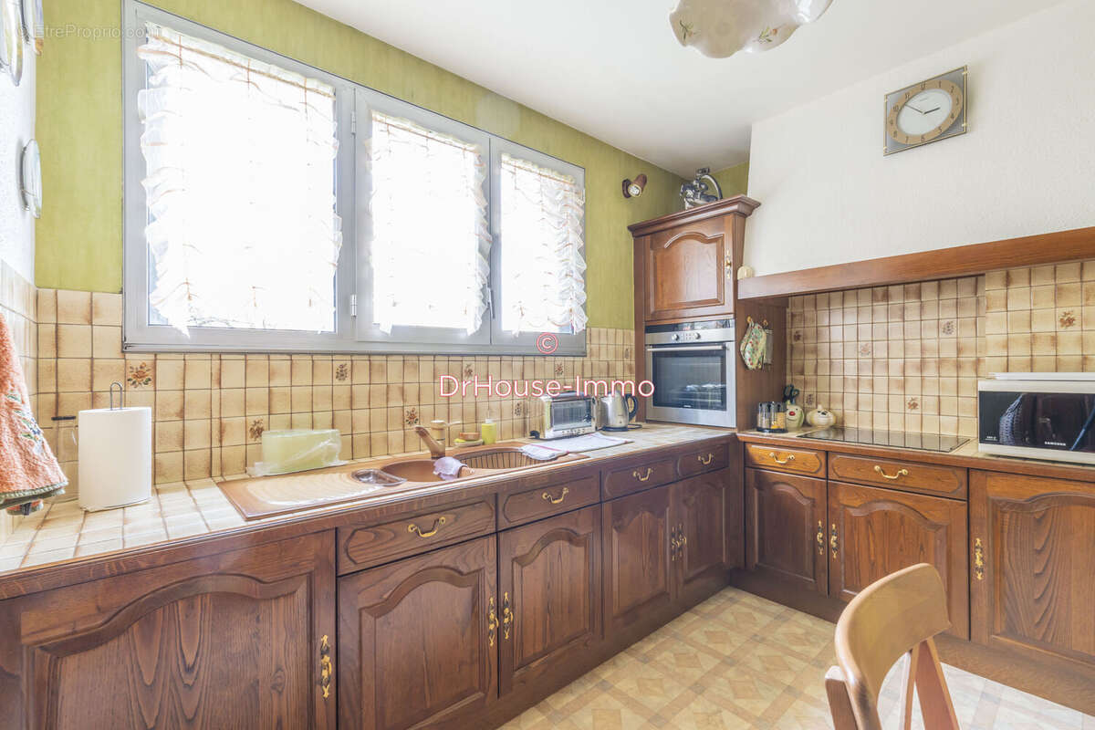 Appartement à LA CELLE-SAINT-CLOUD