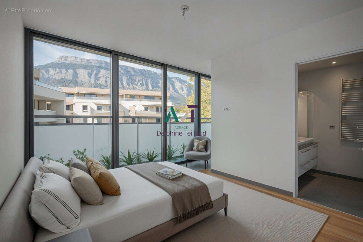 Appartement à MEYLAN