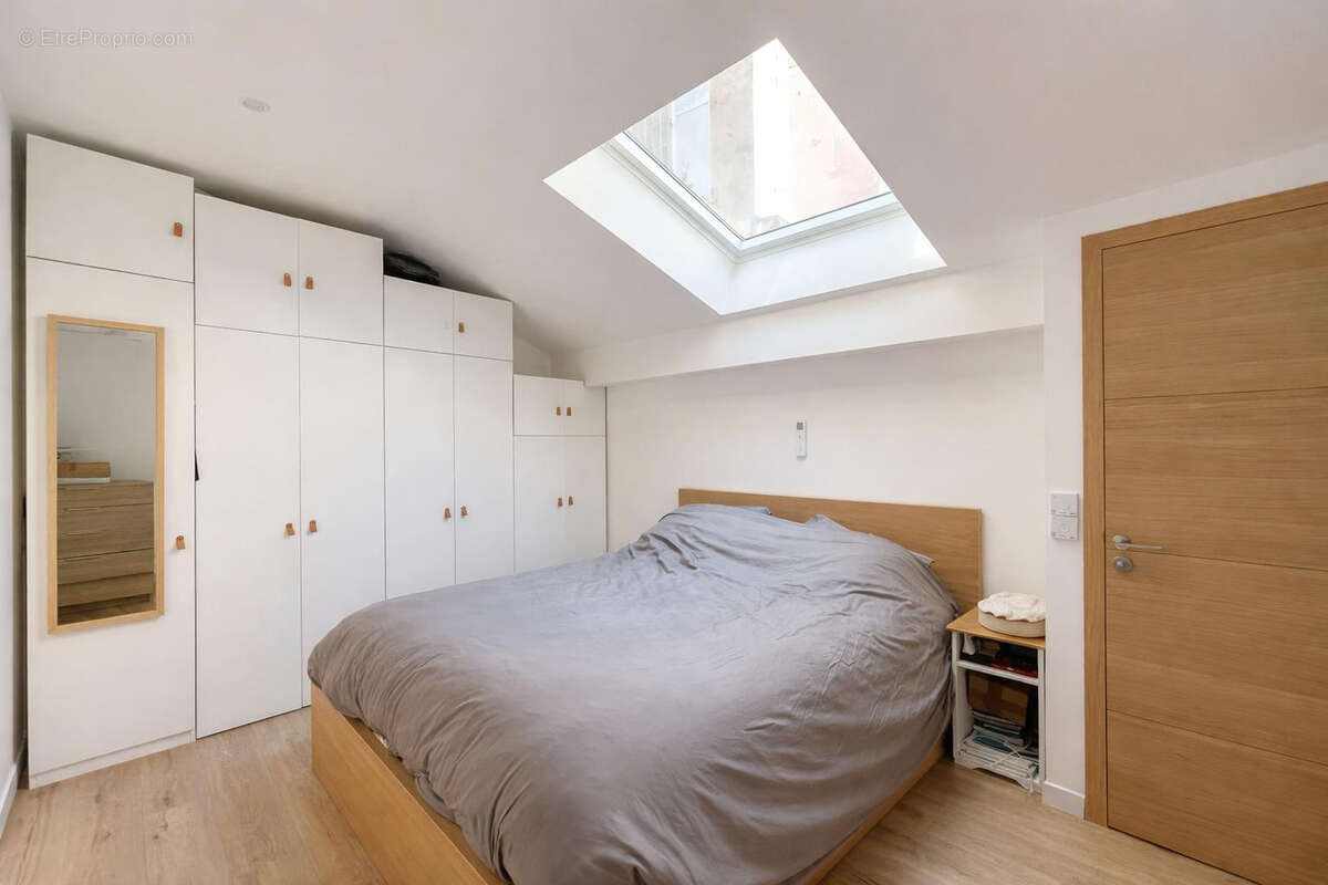Appartement à MARSEILLE-6E