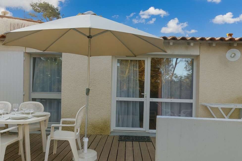 Appartement à LES MATHES