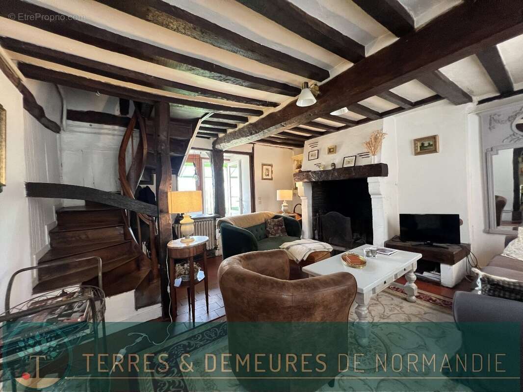 Maison à CORMEILLES