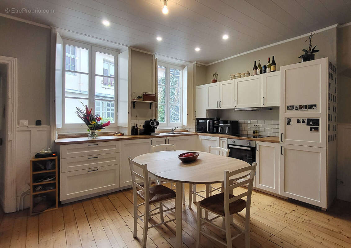 Appartement à LONS-LE-SAUNIER