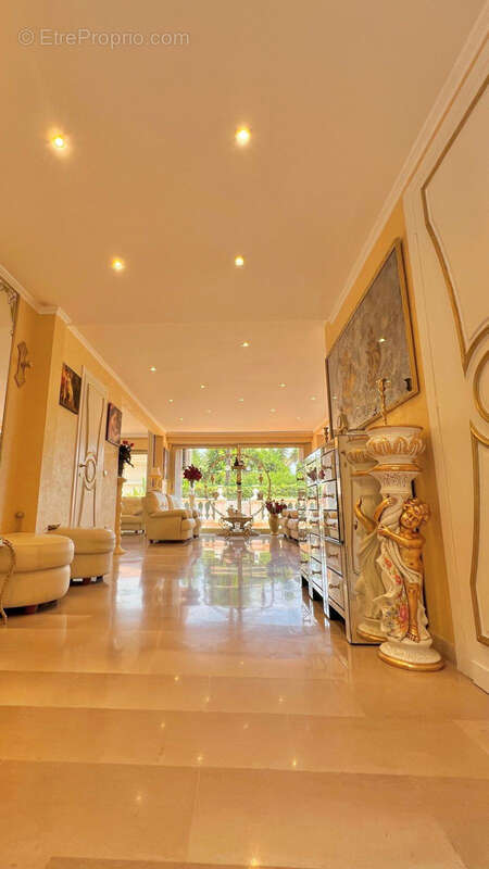 Appartement à BEAULIEU-SUR-MER