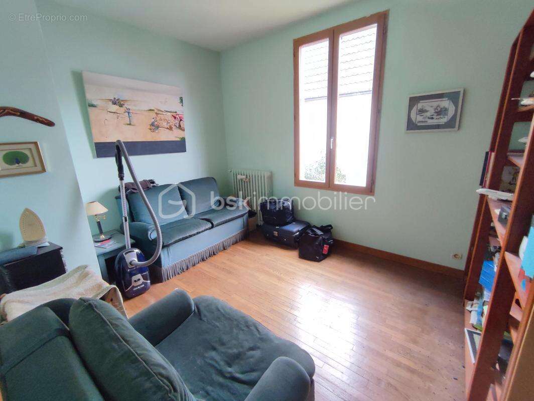 Maison à SAVIGNY-SUR-ORGE