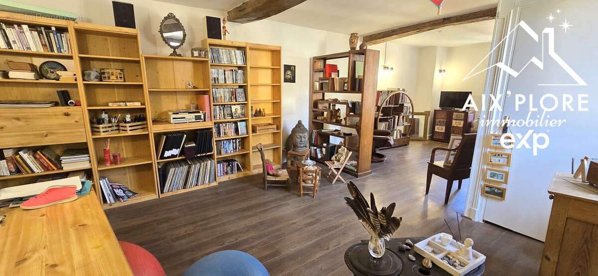 Maison à AMBUTRIX