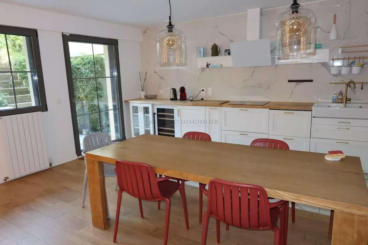 Maison à VILLEJUIF