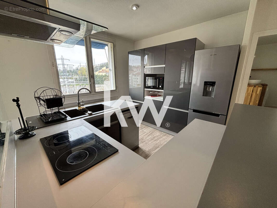 Appartement à SAINT-ETIENNE