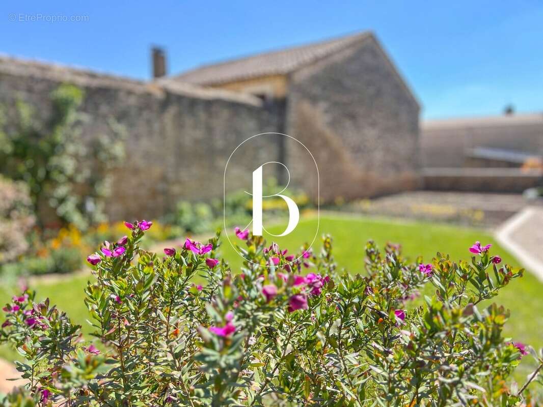 Maison à GOUDARGUES