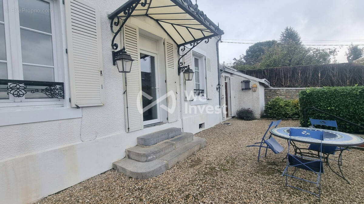 Maison à BLAGNY