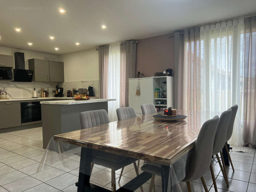 Maison à GOUSSAINVILLE