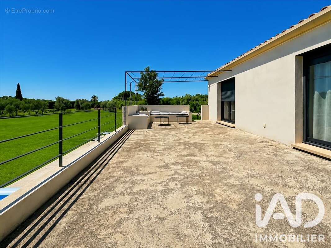 Photo 4 - Maison à ARLES